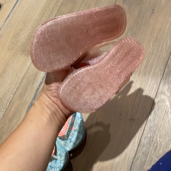 Size 6 bundle sandals - Picture 3 of 5